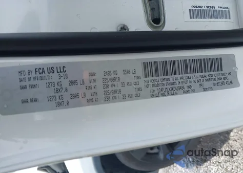 2019 Jeep Cherokee Altitude 4X4 from USA, damaged, VIN 1C4PJMLX3KD418494